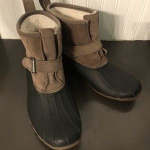 Sherry Rip Water Duck Boot - Size 10